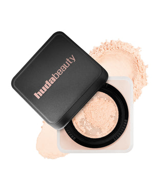 EASY BAKE LOOSE BAKING & SETTING POWDER HUDA BEAUTY